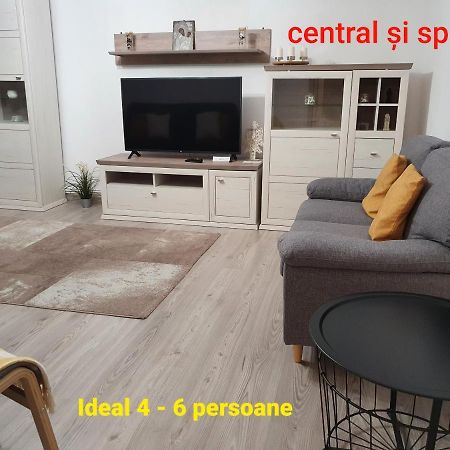 Mia Central Apart, 3 Rooms, 2 Baths, Afi Mall Braşov Esterno foto