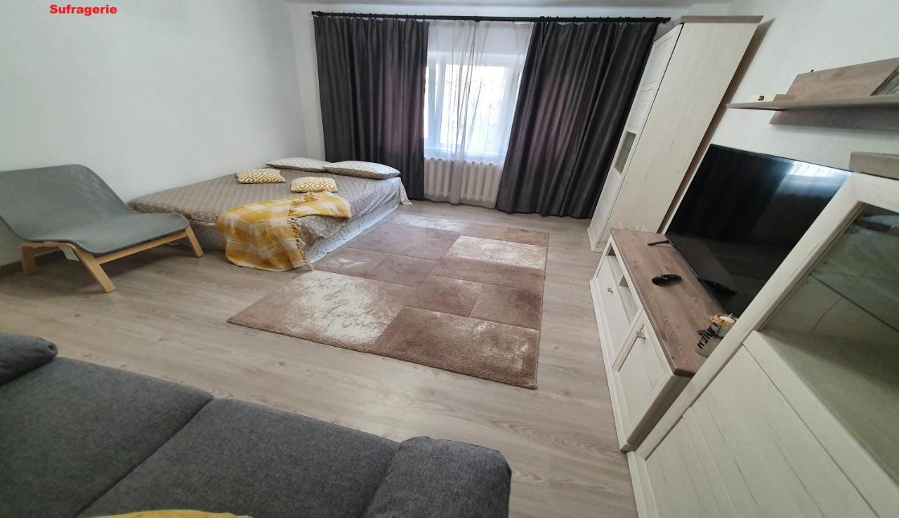 Mia Central Apart, 3 Rooms, 2 Baths, Afi Mall Braşov Esterno foto