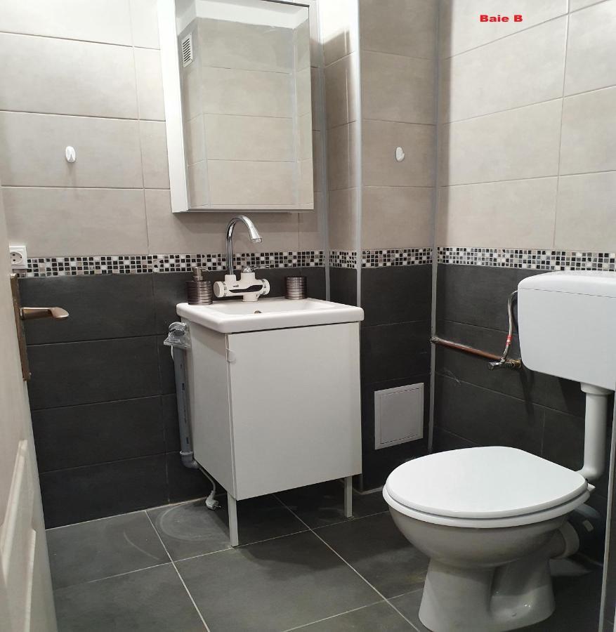 Mia Central Apart, 3 Rooms, 2 Baths, Afi Mall Braşov Esterno foto